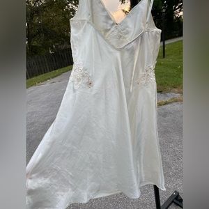 Vintage Victoria’s Secret Beige Knee-Length Nightgown with Lace/Sequin Details